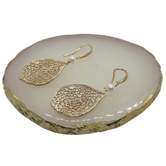 Mesh Design Treardrop Earrings With Pearl - Picture 3 of 5